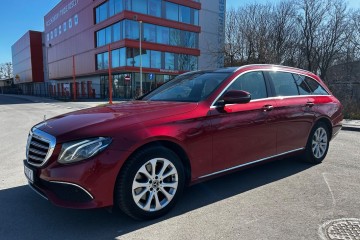 220D 4Matic, Faktura Vat 23%